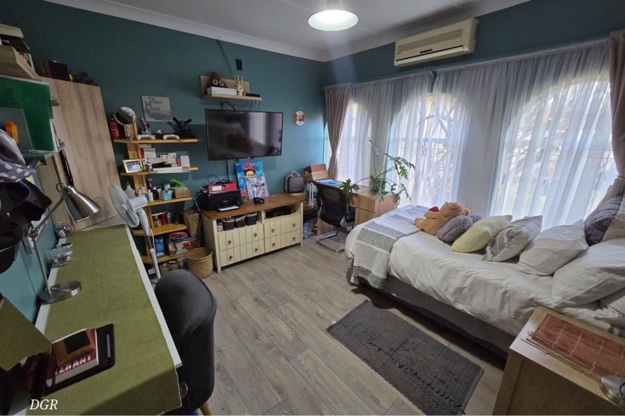 4 Bedroom Property for Sale in Hillcrest Northern Cape